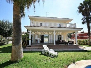 Villa en venta en Montealegre, L'Eliana