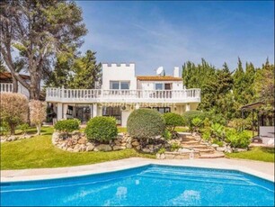 Villa en venta en Zona Calvario, Estepona