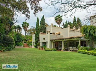 Villa independiente en calle Alvarado,Sotogrande