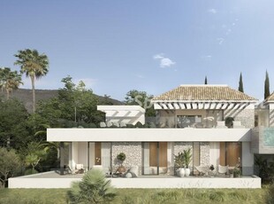 Villa independiente en venta en Elviria, Marbella