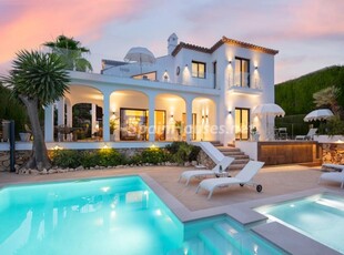 Villa independiente en venta en Nueva Andalucía, Marbella