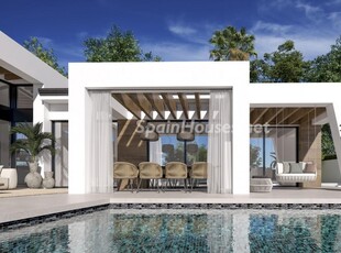 Villa independiente en venta en Nueva Andalucía, Marbella