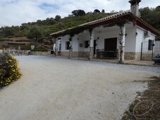 Casa con terreno en Árchez