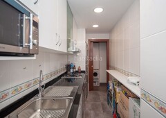 Piso con 4 habitaciones con ascensor y aire acondicionado en Hospitalet de Llobregat (L´)