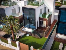 Venta Casa unifamiliar en cadis Finestrat. Con terraza 154 m²