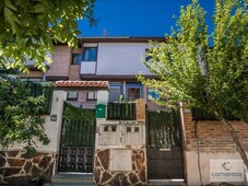 Venta Chalet en C. Encarnación 14 Ávila. Plaza de aparcamiento 118 m²