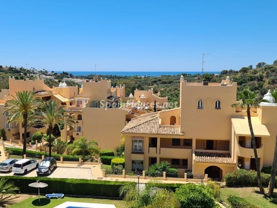 Apartamento ático en venta en Elviria, Marbella