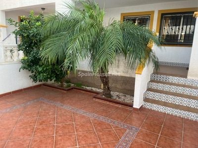 Apartamento bajo en venta en Desamparados-Hurchillo-Torremendo, Orihuela