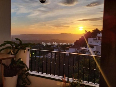 Apartamento bajo en venta en Mijas