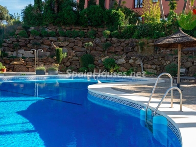 Apartamento en venta en Elviria, Marbella