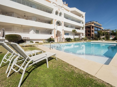 Apartamento en venta en Puerto Banús, Marbella