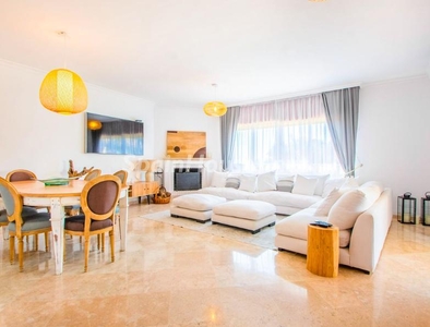 Apartamento en venta en Santa María, Marbella