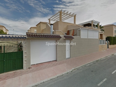 Bungalow independiente en venta en Parque Acuático - Sector 25, Torrevieja