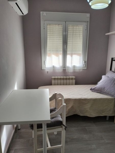 Habitaciones en C/ Andorra, Toledo Capital por 250€ al mes