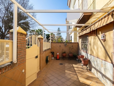Venta de casa con terraza en Camino de Ronda (Granada), Sanders
