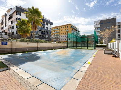 Venta de piso con piscina y terraza en Ronda-Arabial (Granada), Parque Lagos
