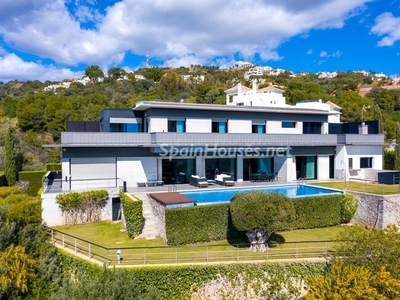 Villa en venta en Alto de los Monteros, Marbella