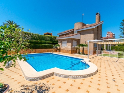 Villa en venta en La Veleta, Torrevieja