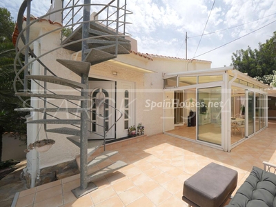 Villa en venta en Les Bassetes-El Marjal, Dénia