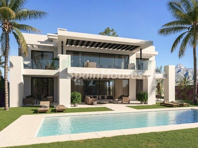 Villa en venta en Nagüeles-Milla de Oro, Marbella