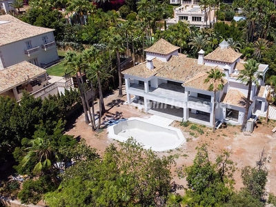 Villa en venta en Nagüeles-Milla de Oro, Marbella