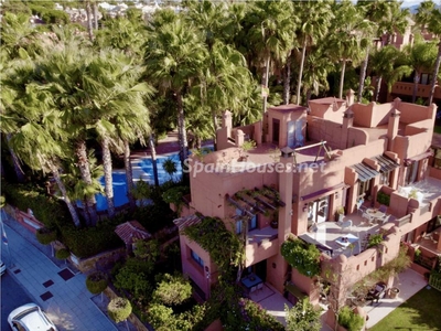 Villa pareada en venta en Nagüeles-Milla de Oro, Marbella