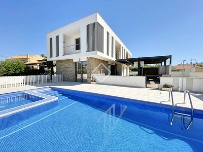 Casa / villa de 250m² en venta en San Juan, Alicante