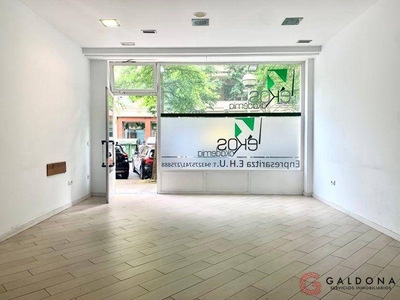 Local comercial Donibane Garazi Kalea San Sebastián - Donostia Ref. 90969347 - Indomio.es