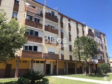 Piso en venta en La Línea de La Concepción en Mondejar-Junquillos-Palomeras por 31.400 €