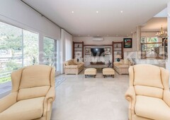 Alquiler casa fabulosa propiedad en zona tranquila. en Castelldefels