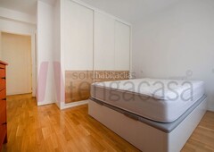 Alquiler piso con 2 habitaciones amueblado con ascensor y aire acondicionado en Madrid