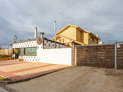 Alquiler de casa con piscina y terraza en Arguedas, Ribera Navarra - Centro -