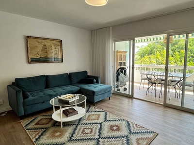 Alquiler de piso en avenida Manolete de 3 habitaciones con terraza y piscina