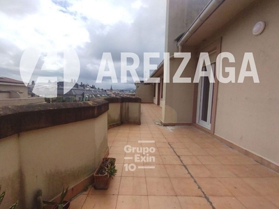 Alquiler de piso en calle Zabaleta de 2 habitaciones con terraza y calefacción