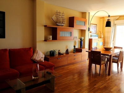 Alquiler de piso en Mont Ferrant - Sant Joan de 3 habitaciones con terraza y muebles