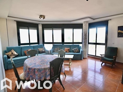 Alquiler de piso en Torreblanca de 2 habitaciones con piscina y garaje