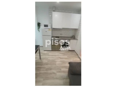 Apartamento en alquiler en Calle Ramón y Cajal, cerca de Calle Soria