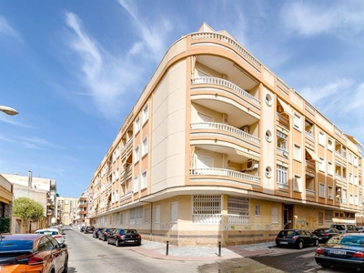 Apartamento en venta en Playa de los Locos, Torrevieja, Alicante