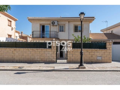 Casa adosada en venta en Calle Gaviota