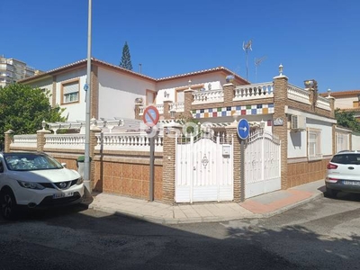 Casa en venta en Calle Jardines, nº 11