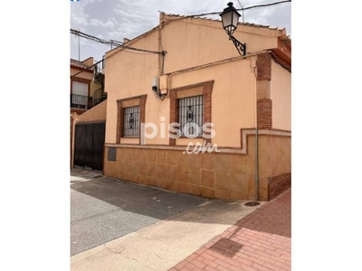 Casa en venta en La Zubia