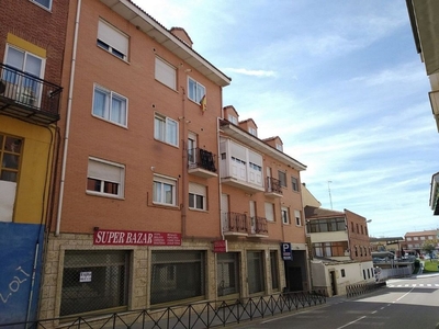 Dúplex en venta en avenida Zamora de 3 habitaciones con garaje y balcón