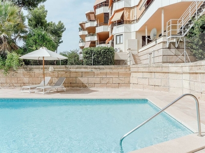 Piso en venta en Cas Catala - Illetes de 3 habitaciones con terraza y piscina