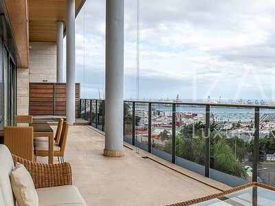 Venta de dúplex en La Minilla de 5 habitaciones con terraza y piscina