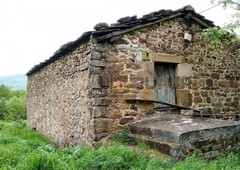 Casa con terreno en Vega de Pas