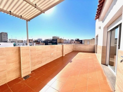 Piso en alquiler en Ensanche - Diputación de 3 habitaciones con terraza y garaje
