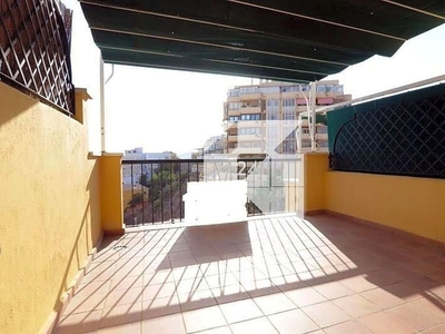 Alquiler de dúplex en Conde de Ureña - Monte Gibralfaro de 3 habitaciones con terraza y garaje