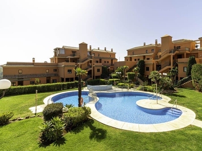 Apartamento en venta en Cabopino - Artola, Marbella, Málaga