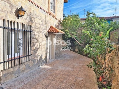 Casa adosada en alquiler en Colonia