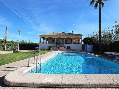 Venta de casa con piscina y terraza en Guardamar del Segura, Campo de guardamar